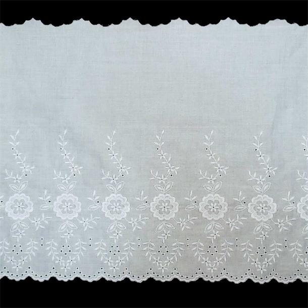 Tira bordada ancha conjunto flores 29cm. Blanco roto