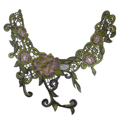 Cuello de guipur floral verde y rosa