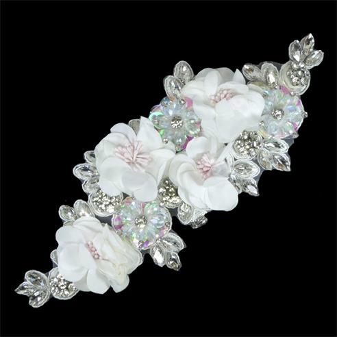 Aplicación conjunto floral con cristales