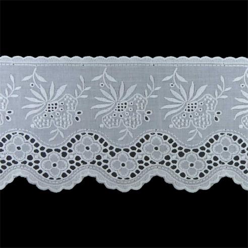 Bordado ancho blanco floral 10cm