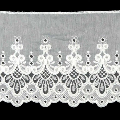 Bordado ancho blanco 17cm. Cenefa flores