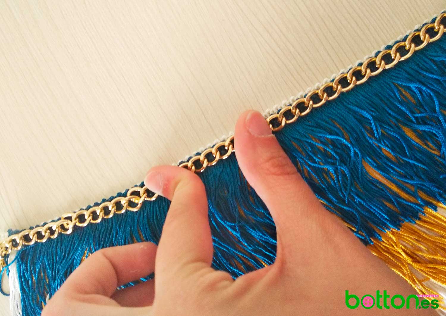 DIY: decora tus accesorios con flecos - El Blog de Mercería Botton