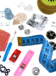 Exitoso mecánico llamar Accesorios básicos para empezar a coser - El Blog de Mercería Botton